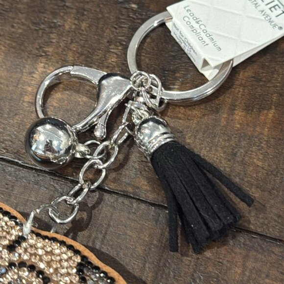 Puffy “Pug in a Tie” Bling Key Chain & Bag Charm (made with seed beads)(NWT) - Picture 5 of 5